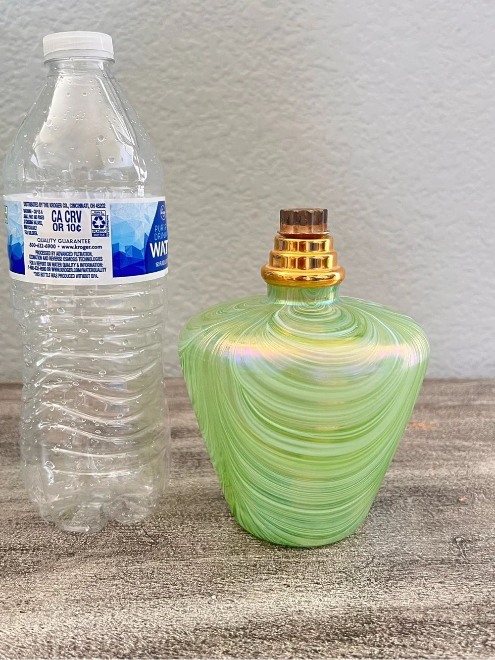 Vintage Iridescent Green Art Glass Effusion Fragrance Lamp Diffuser Hand Blown